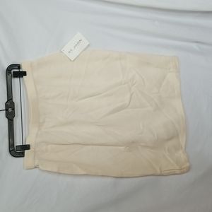 16 off white knit pencil skirt St. John Basics
